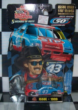 RICHARD PETTY 43 1999 NASCAR RACING CHAMPIONS 1/64 DIECAST CAR 19,043 MADE