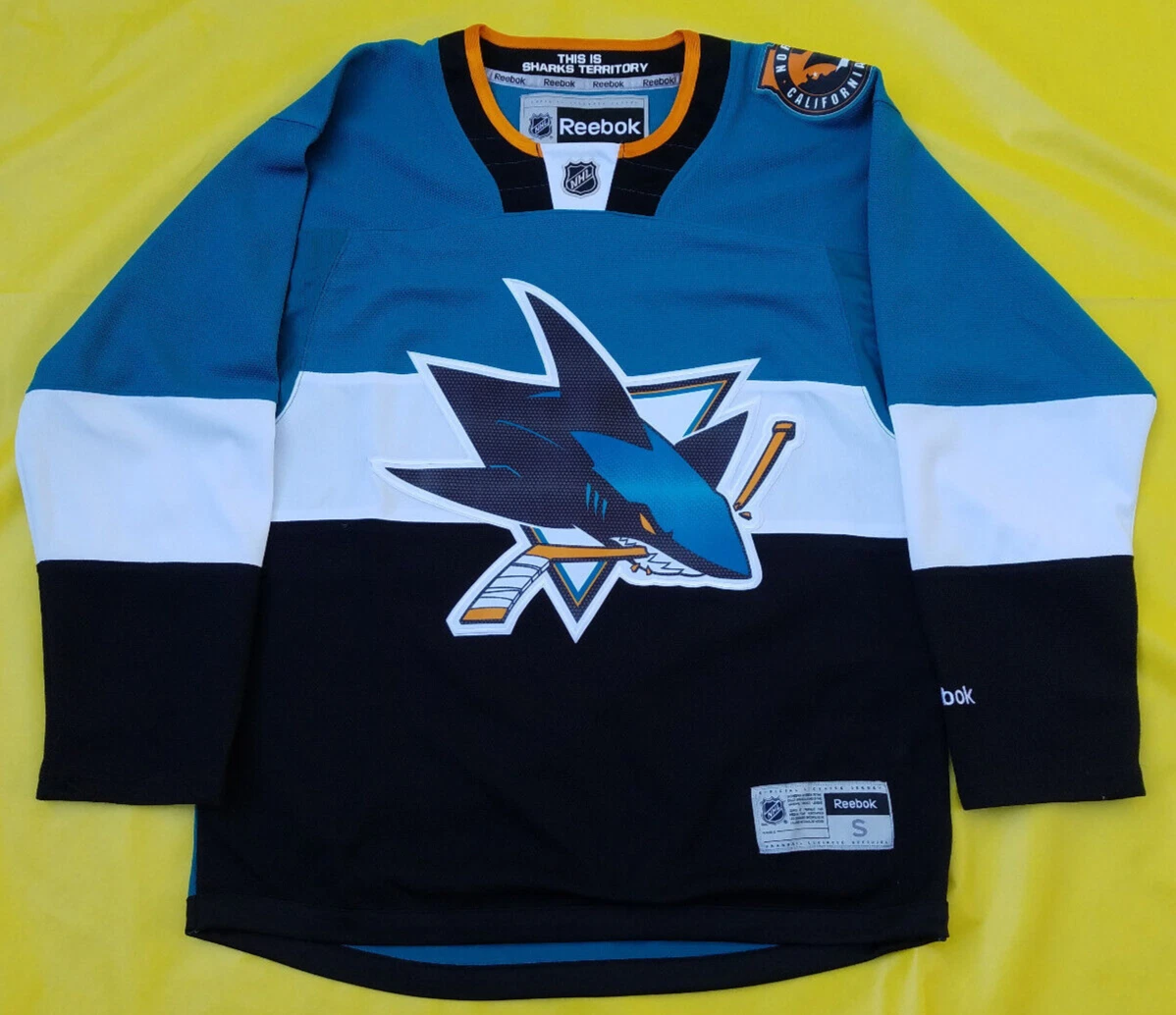 Comparing Cool Hockey Customization With Hockey Authentic! 