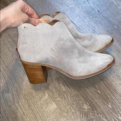 Ted Baker London Joanie Scalloped Bootie Grey Suede Ankle