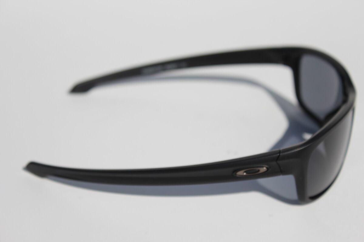 OAKLEY Sliver Stealth Sunglasses Matte Black/Grey Iridium OAKLEY Sliver Stealth Sunglasses Matte Black/Grey Iridium