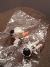 Astronaut Space Traveller Action Figure With Rocket Spaceship Plastic Toy