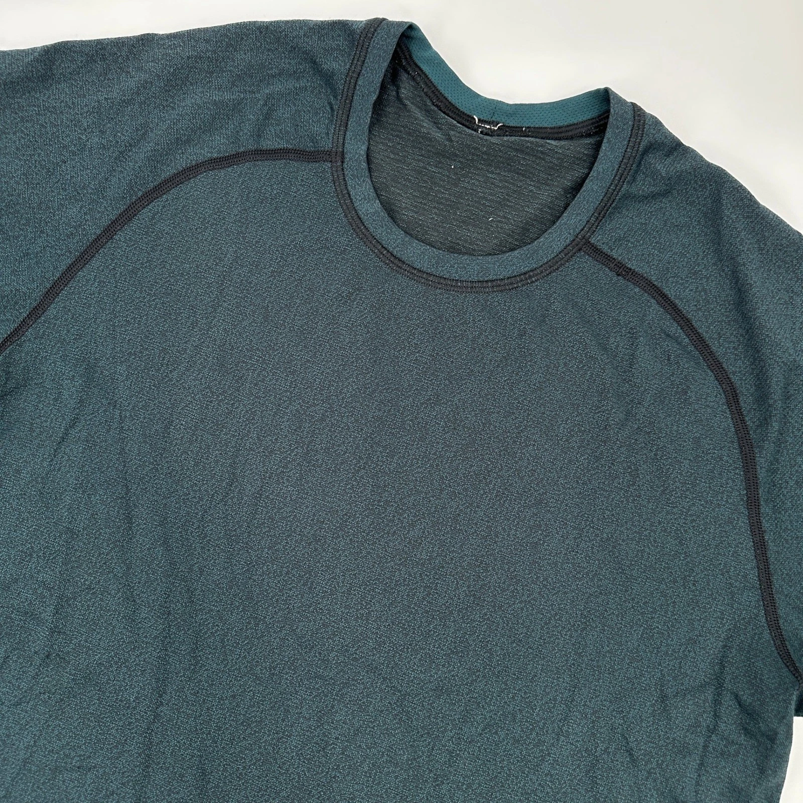 Lululemon Men's Tech TShirt Dark Teal Athletic Performance Short Sleeve Medium