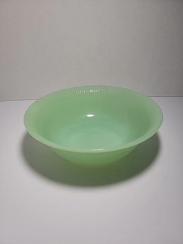Vintage Anchor Hocking Fire King Jadeite Jane Ray ~ 8-1/4" Vegetable Bowl ~NICE!