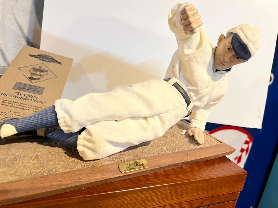 Ty Cobb - Porcelana Ashton Drake coleccionables Foto 4 de 4