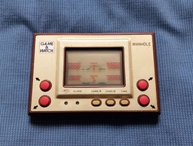 Nintendo game watch with manhole box instructions etc #70c834