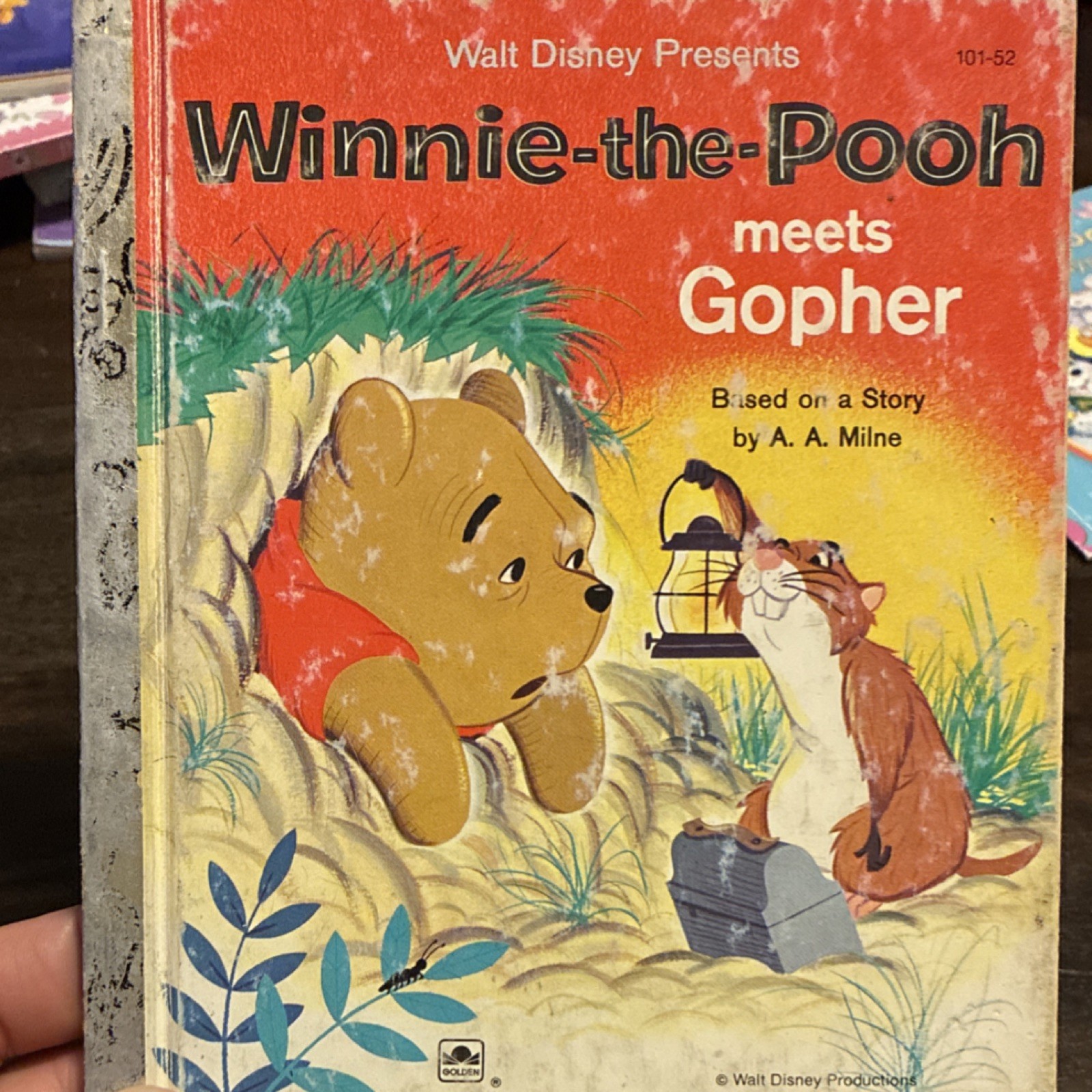 Walt Disney Winnie-the-Pooh Meets Gopher Hardcover Illustrated 1965