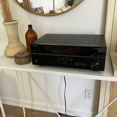 Yamaha RX-V385 5.1-channel HD AV Receiver 260W 120V No Remote