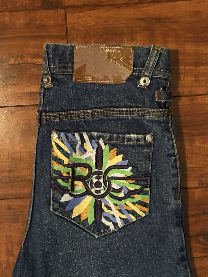 Crazy Rare 2000s Y2K Skater Rocawear Women’s Vintage Baggy Denim Shorts Size 10 - Image 2 of 4