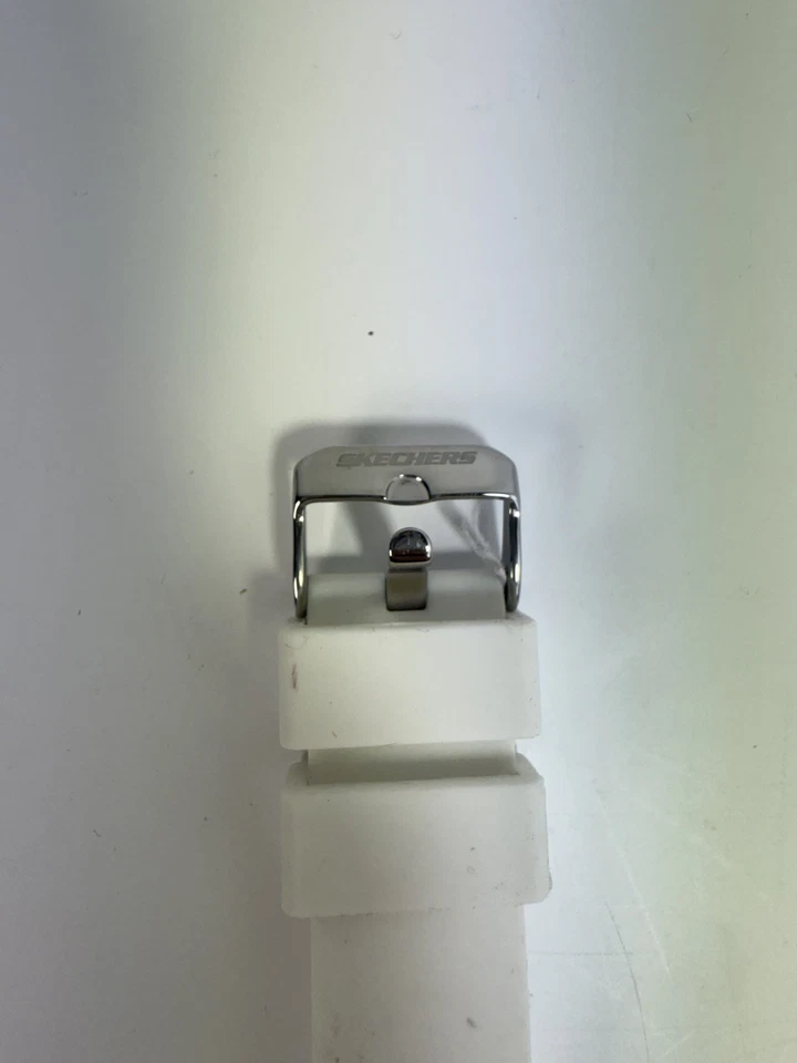 Reloj Skechers Blanco Unisex 40mm SR6080W Tono Plateado Resistente al Agua Foto 2 de 4