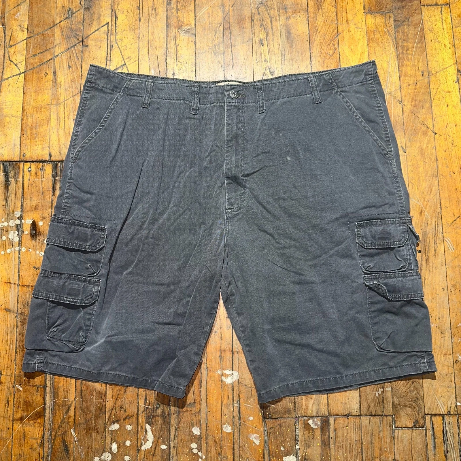 Wrangler Cargo Shorts Men's Size 46 Gray Solid Relaxed Fit Pockets Workwear