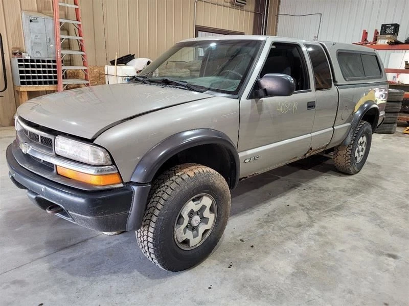 Chevrolet S10 2001 camioneta capó delantero pestillo  Foto 4 de 4