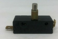 E13-01M CHERRY Micro Switch Momentary, SPST NO, 15A 250V 36 