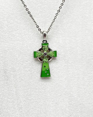 Solvar Green Irish Trinity Knot Celtic Cross Pendant Necklace