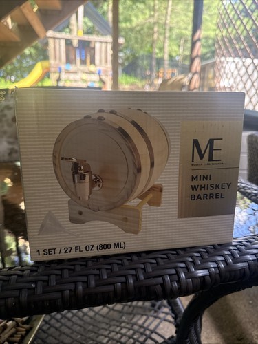 ME Modern Expressions Mini Whiskey Barrel 27 Fl Oz NEW IN BOX