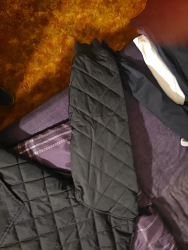 Chaqueta Vans Riley Para Hombre Mediana Negra Acolchada Botón/Crebilla Abrigo con Capucha Forro Amarillo Foto 2 de 4