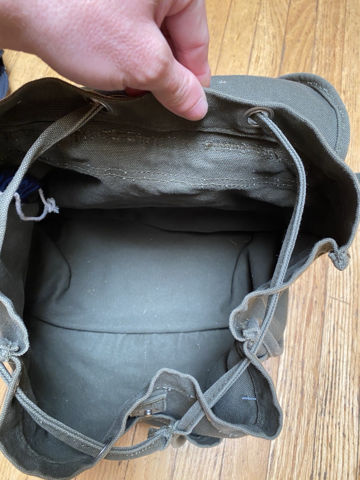 Baggu Green Canvas Drawstring Backpack - image 12