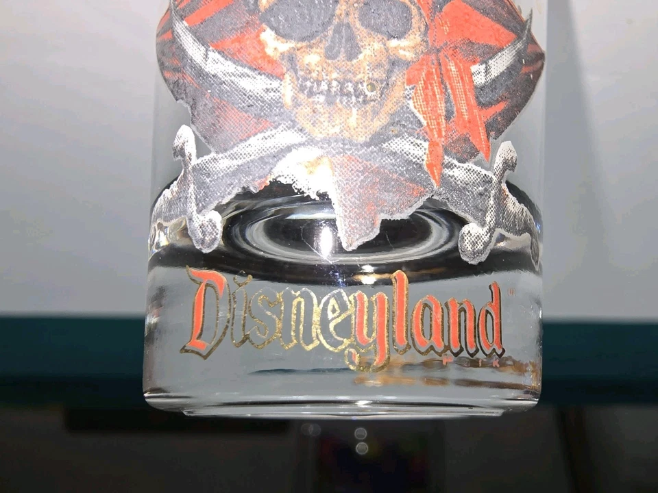 Vaso de chupito Disneyland Piratas del Caribe Foto 2 de 4