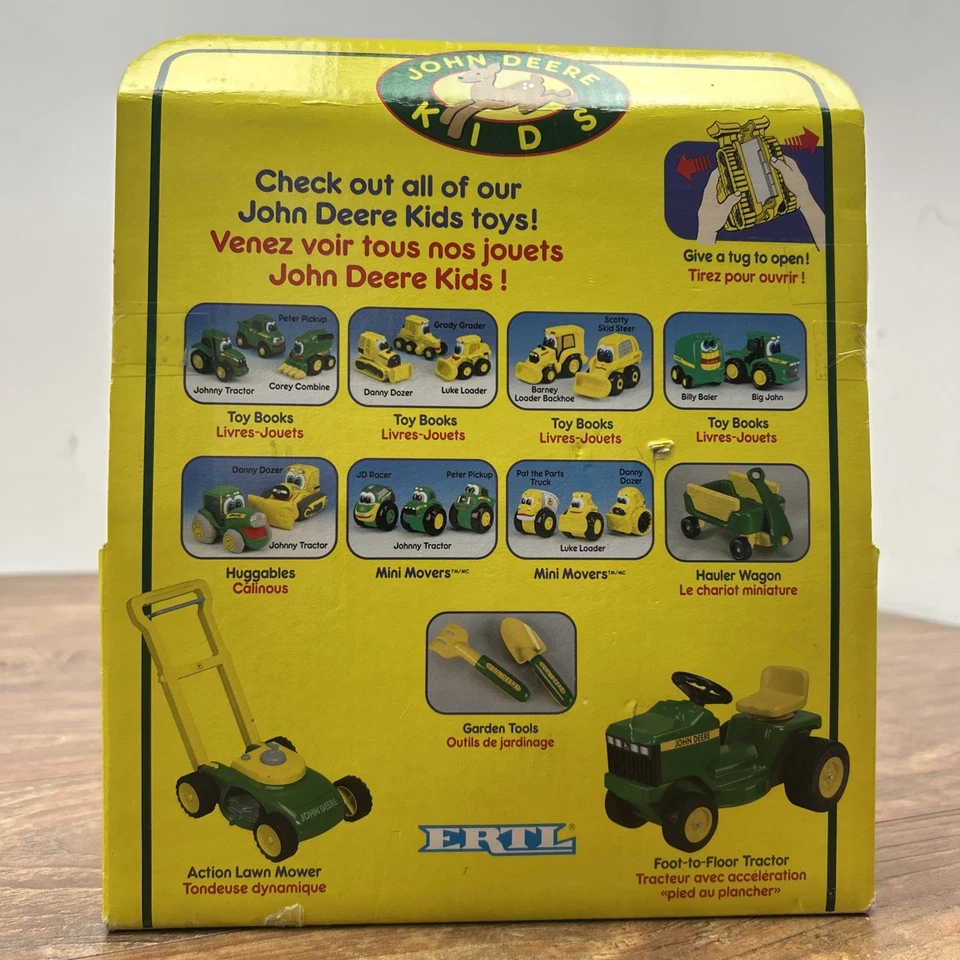 RARE VTG Ertl 1998 John Deere Kids Johnny Tractor Soft Toy Book 18+ Months NEW - Image 3 of 4