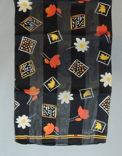 Vintage scarf designer Cornelia James - Picture 2 of 4