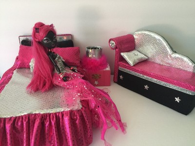 Monster High Furniture Bedroom Set Catty Noir Bed Sofa Lamp Wood