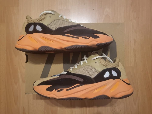 Adidas Yeezy Boost 700 Enflame 44½ Top Zustand.