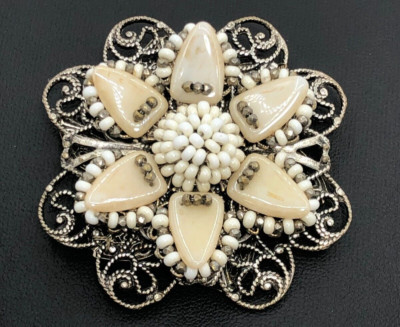 Vintage MIRIAM HASKELL Cream Glass Seed Bead FLOWER Brooch Pin Silver Tone