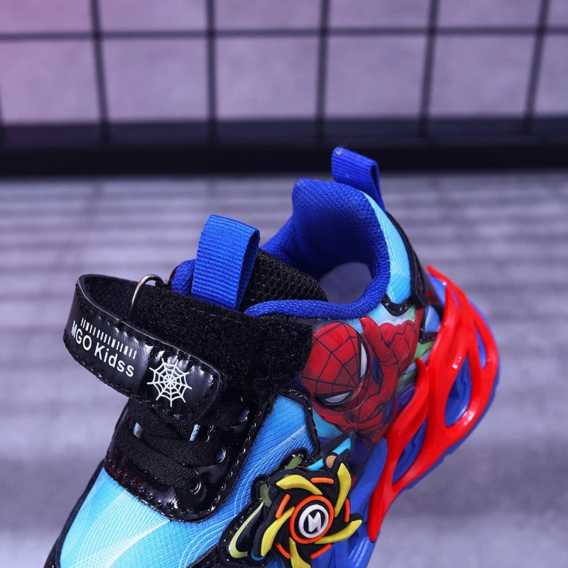 Niños Niños LED Iluminado Araña - Hombre Deportes Confort Zapatos Tenis Luz Intermitente  Foto 2 de 4