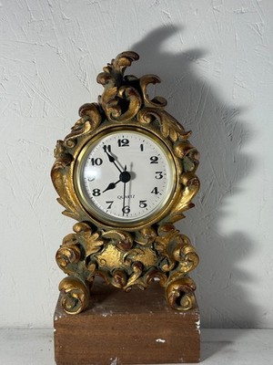 Vintage verzierte Harz Gold Bronze Floral Wirbel französischer Stil Tisch Mantel Quarzuhr