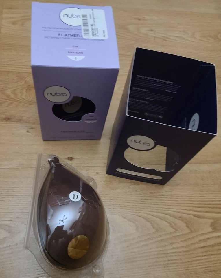 Sutiã NuBra Feather Lite adesivo super leve sem alças (F700) CHOCOLATE (D) US$ 162. - Imagem 2 de 4