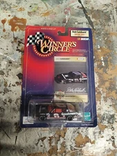 Dale Earnhardt Sr. Diecast Winners Circle 1998 Daytona 500 1:64 #8 Goodwrench