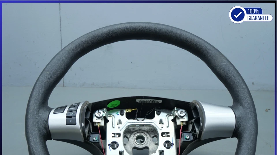 Volante de couro preto costurado 2007-2010 SATURN SKY GM15850934 - Imagem 2 de 4