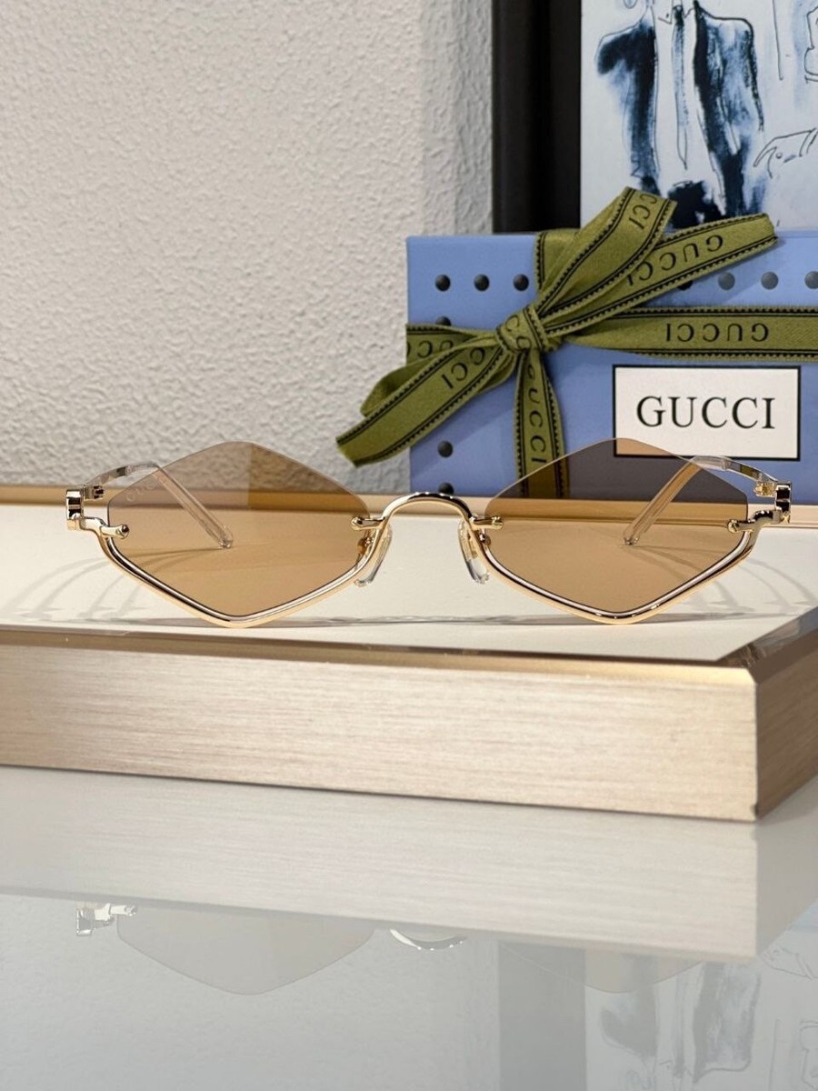 Gucci Women's Sunglasses – Rimless Geometric Shape, Gold Frame