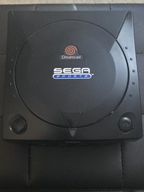 Sega Dreamcast Sports Edition Console Bundle 2 Controllers VMU Rumble Pack Cords