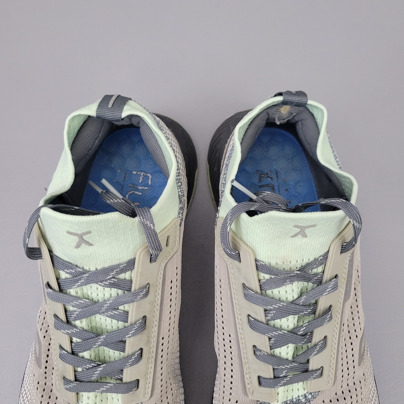 Flux Adapt Trail runner Men size 11 Gray Green Knit Running Sneakers Athletic