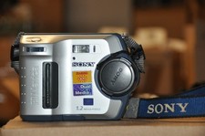 Sony Mavica MVC-FD100 FD200 Digital Camera 1.2mps - Not Tested