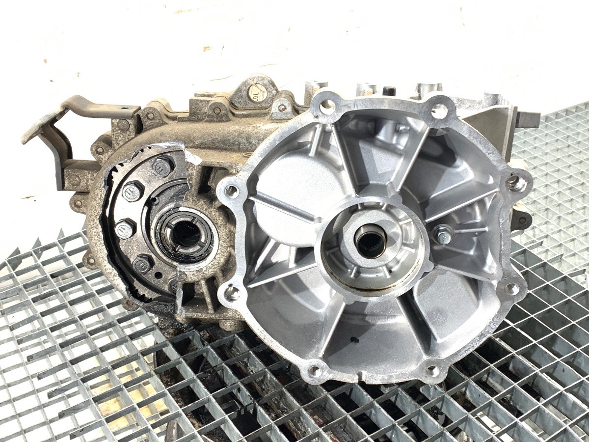 CaixadecâmbioKONAOSAXLEHYUNDAIEV150kW1peça