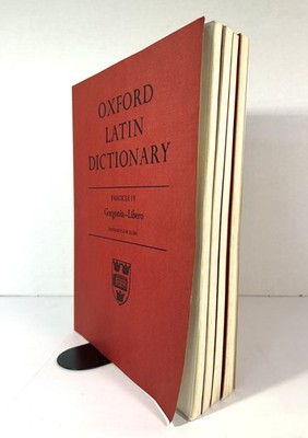 Set of 4 Oxford Latin Dictionary edited b PGW Glare 1968
