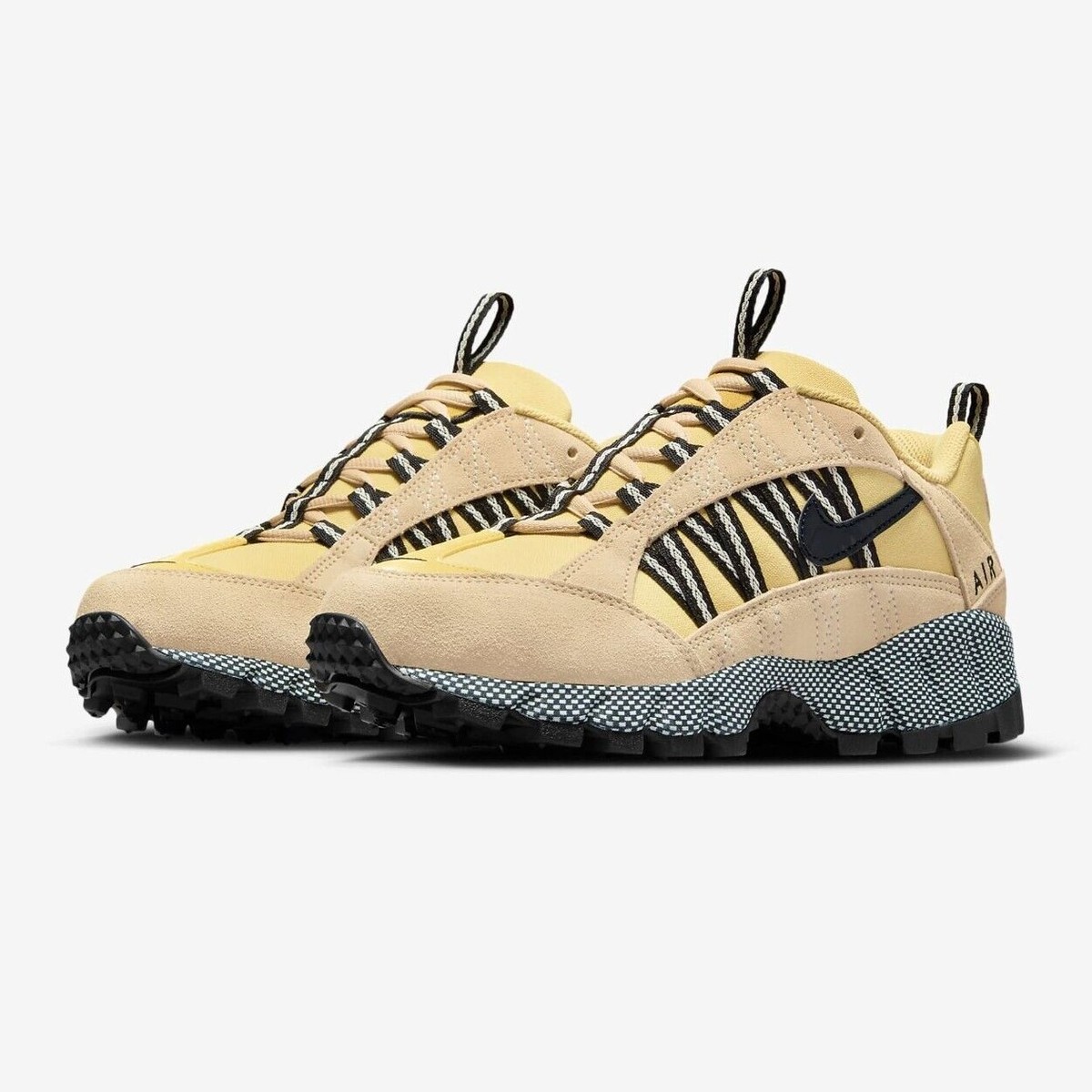 スニーカー Nike Women's Air Fumara Sesame FB9982-200 Nike Air Humara FB9982-200 Sesame/Saturn Gold/Seagrass