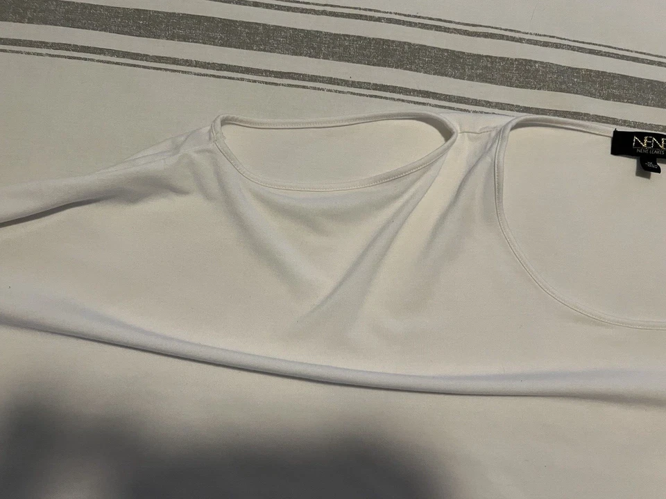 Blusa NENE by NeNe Leakes gola redonda meia manga ombros frios tamanho pequeno HSN  - Imagem 3 de 4