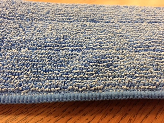 Almohadillas húmedas multiusos de 26", azules*lote de 100 Foto 3 de 4