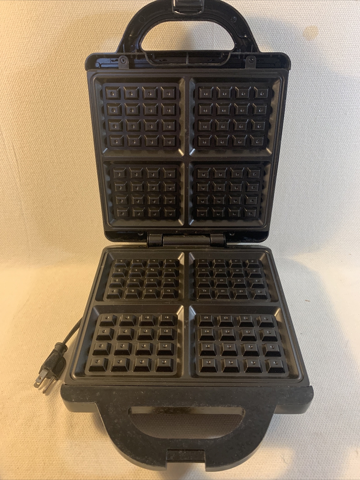 durabrand waffle maker