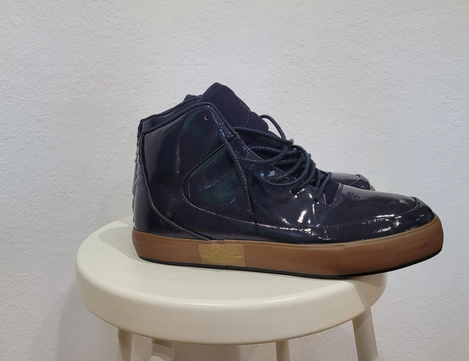 Zapato Deportivo Nike Air Jordan Grown V.9 Para Hombre Obsidiana Oscura Foto 4 de 4