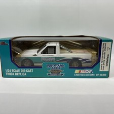 Racing Champions Diecast 1:24 - Brickyard 400 PaceTruck 1995