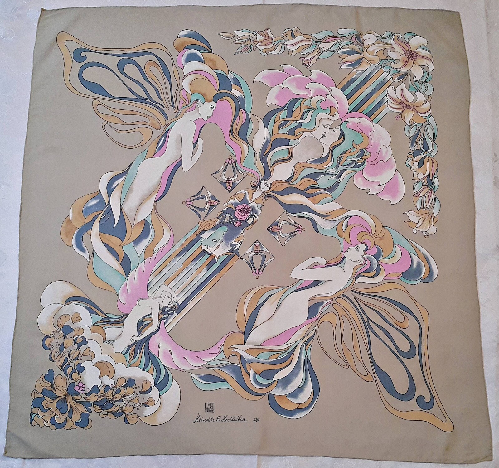 Vintage Abstract Silk Scarf The Kiss by Heinrich Hrdlicka 38