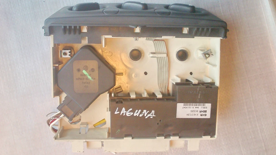 Renault Laguna Heizungsbedienteil Schalter  9140010264 Heater control panel - Image 3 of 4