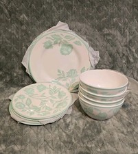 Martha Stewart Floral Melamine 12pc. Dinnerwa...