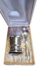 Coquetier et cuillère en métal argenté coffret de baptême