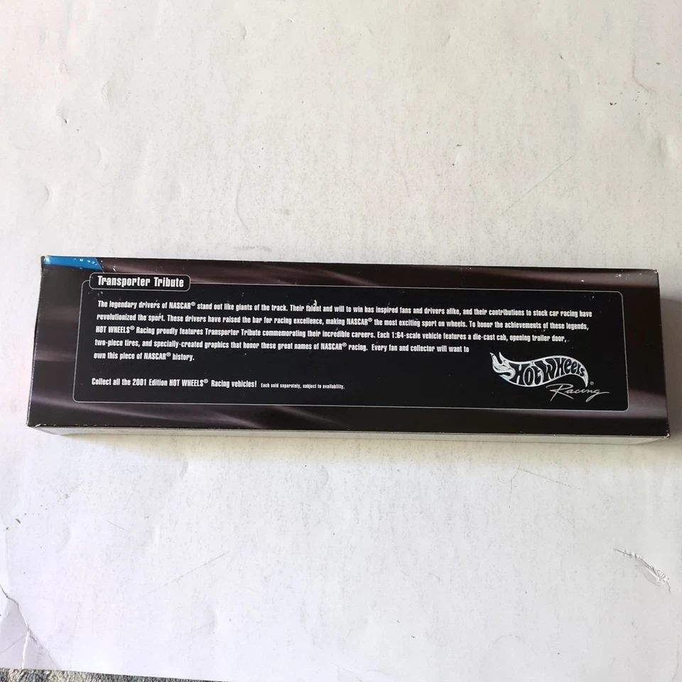 Hot Wheels 2001 Darrell Waltrip Transporter Tribute 1:64 diecast sin abrir. Foto 3 de 4