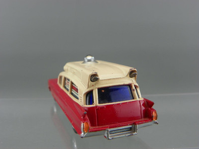 Vintage 1962 Corgi Toys 437 Diecast 1/43 Superior Ambulance On