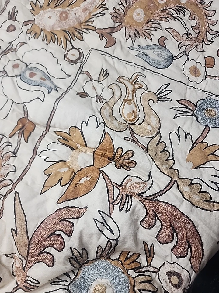 COLCHA BORDADA CERÁMICA GRANERO CALISTA, REINA/~ AZUL/MARRÓN MULTI Foto 3 de 4